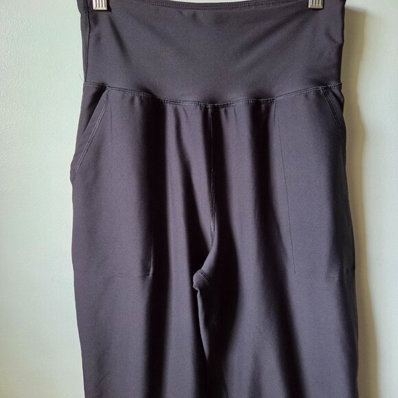 EUC LIKE NEW OLD NAVY BLACK ACTIVE POWERSOFT HIGH RISE JOGGER GO DRY SIZE M - Picture 9 of 16